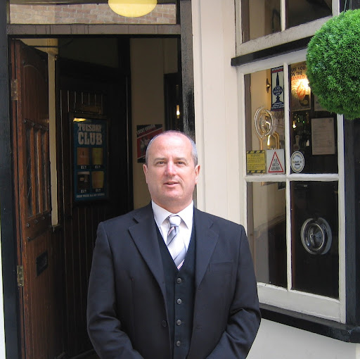 Raymond Ayres Photo 3