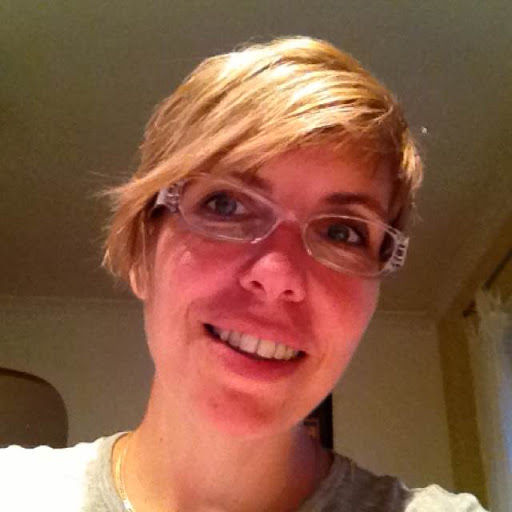 Rebecca Dix Photo 10