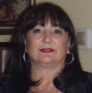 Paula Wolf Photo 24
