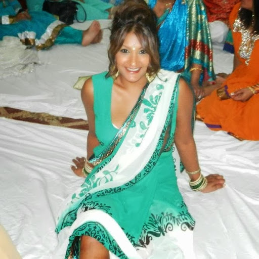 Jennifer Singh Photo 22