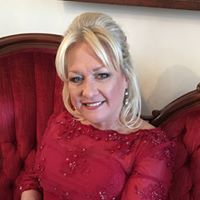 Tracey Robbins Photo 23