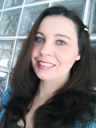 Lisa West Photo 7