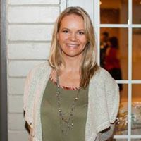 Stefanie Atkins Photo 13