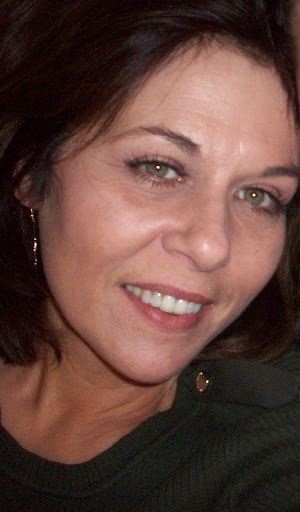 Robyn Fletcher Photo 10