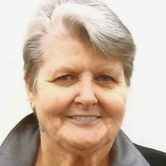 Linda Curry Photo 18