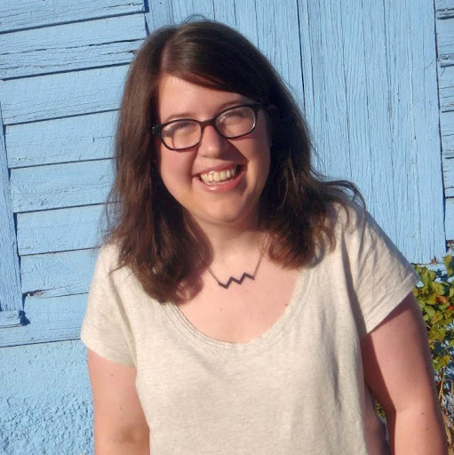 Emily Anderson Photo 14