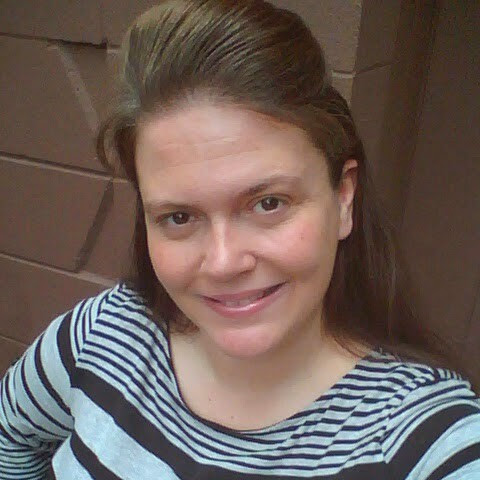 Elizabeth Arthur Photo 32