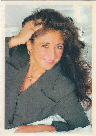 Maria Rosales Photo 18
