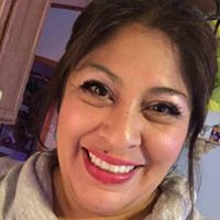 Stephanie Robles Photo 34