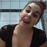 Adriana Robinson Photo 30