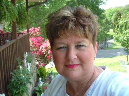 Debbie Richards Photo 3