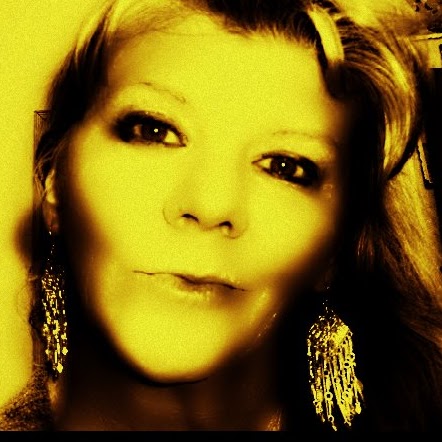 Suzanne Nash Photo 17