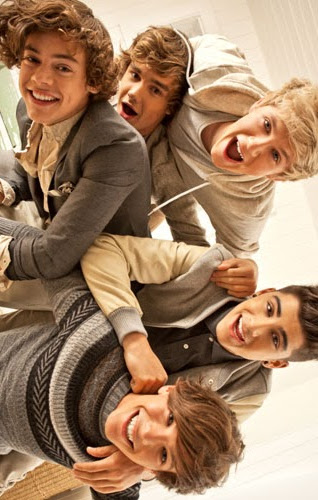 Mandy Lowe Photo 7