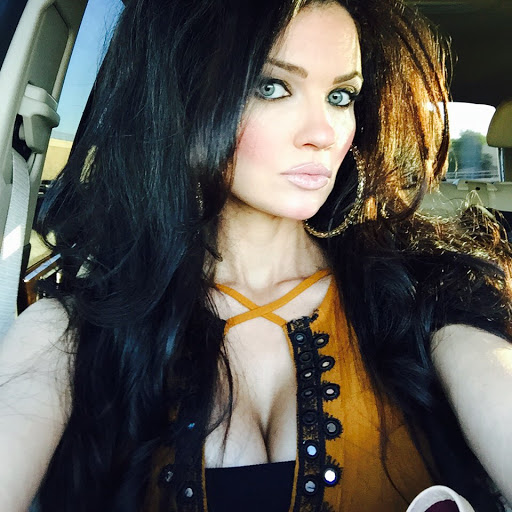Sarah Wharton Photo 27