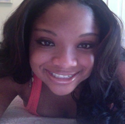 Corina Lee Photo 10