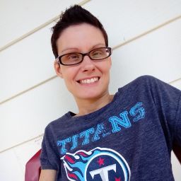 Amanda Edwards Photo 28