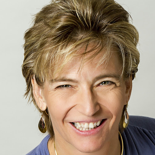 Christine Scott Photo 36