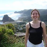 Julia Metz Photo 35