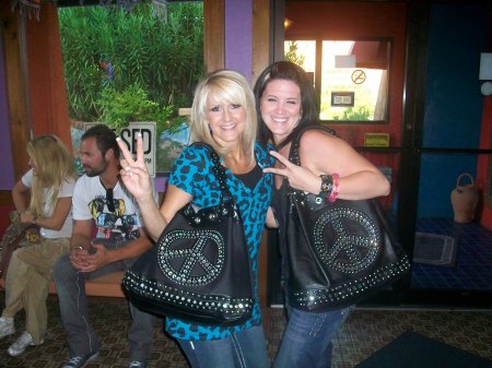 Lori Hunt Photo 26