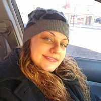 Kelly Luce Photo 33