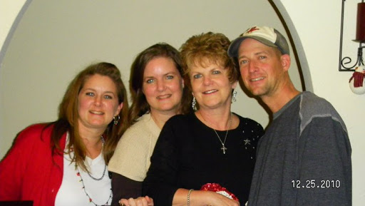 Kathleen Warner Photo 23