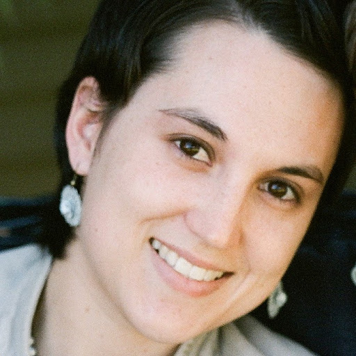 Danielle Barker Photo 38