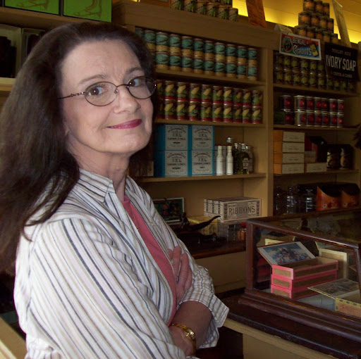 Brenda Watts Photo 31