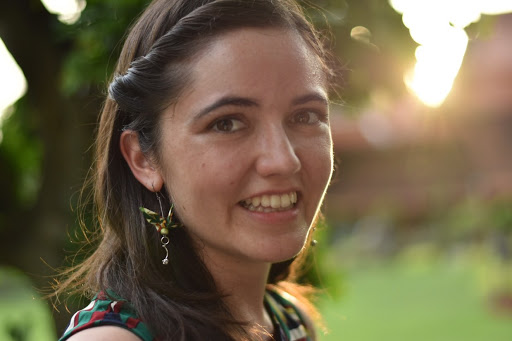 Julia Stevens Photo 13