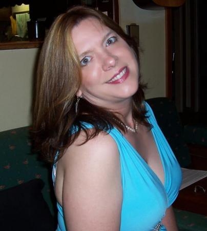 Amanda Leonard Photo 38