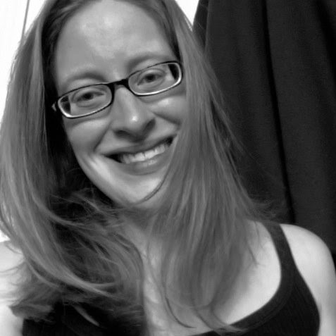 Julia Levin Photo 35