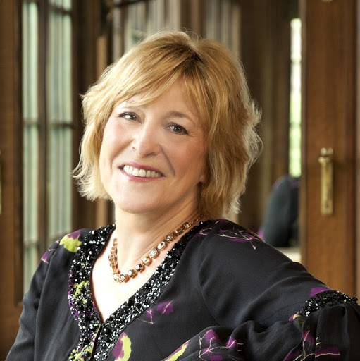 Julia Knight Photo 26