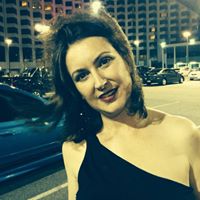 Sarah Gee Photo 25