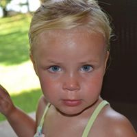 Jennifer Janssen Photo 17