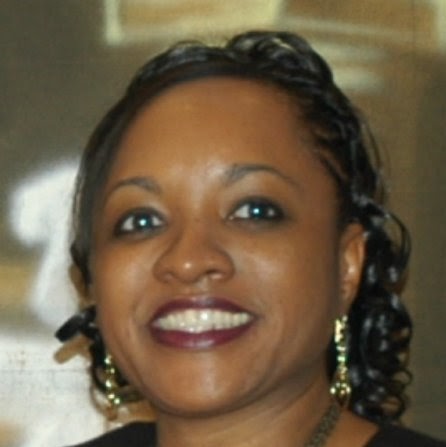 Stephanie Kelly Photo 39
