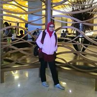 Yuk Li Photo 16