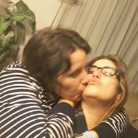 Ana Robles Photo 6