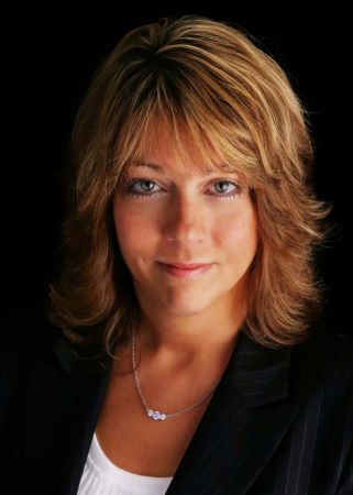 Lisa Fowler Photo 24