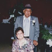 Sally Martinez Photo 36