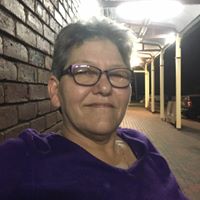 Robyn Broughton Photo 12