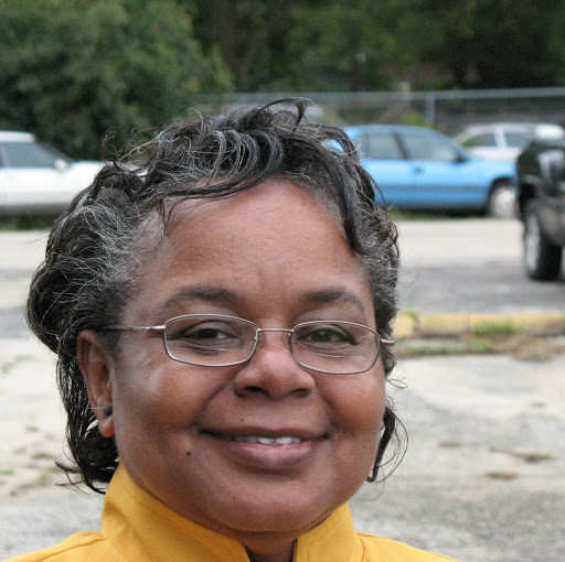 Denise Brown Photo 19
