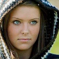 Christina Carson Photo 25
