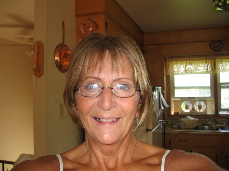 Valerie Robbins Photo 15
