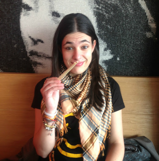 Maria Medrano Photo 8