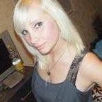 Elisabeth Miller Photo 40