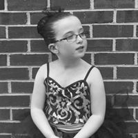 Kelly Collier Photo 40