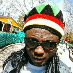 Derrick Ray Photo 22
