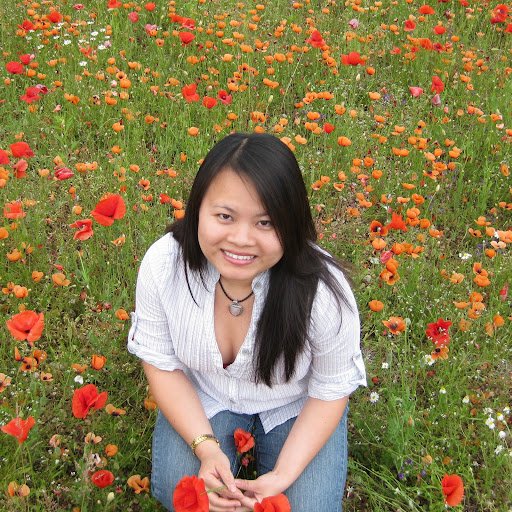 Linh Dennis Photo 3