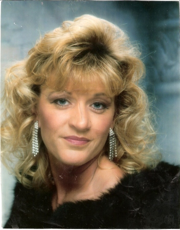Bobbi Johnson Photo 13