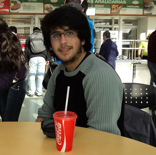 Manuel Vargas Photo 11