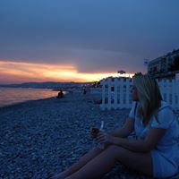 Lisa Grose Photo 31